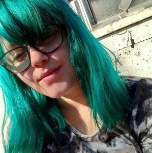 Meet your Posher, Mae